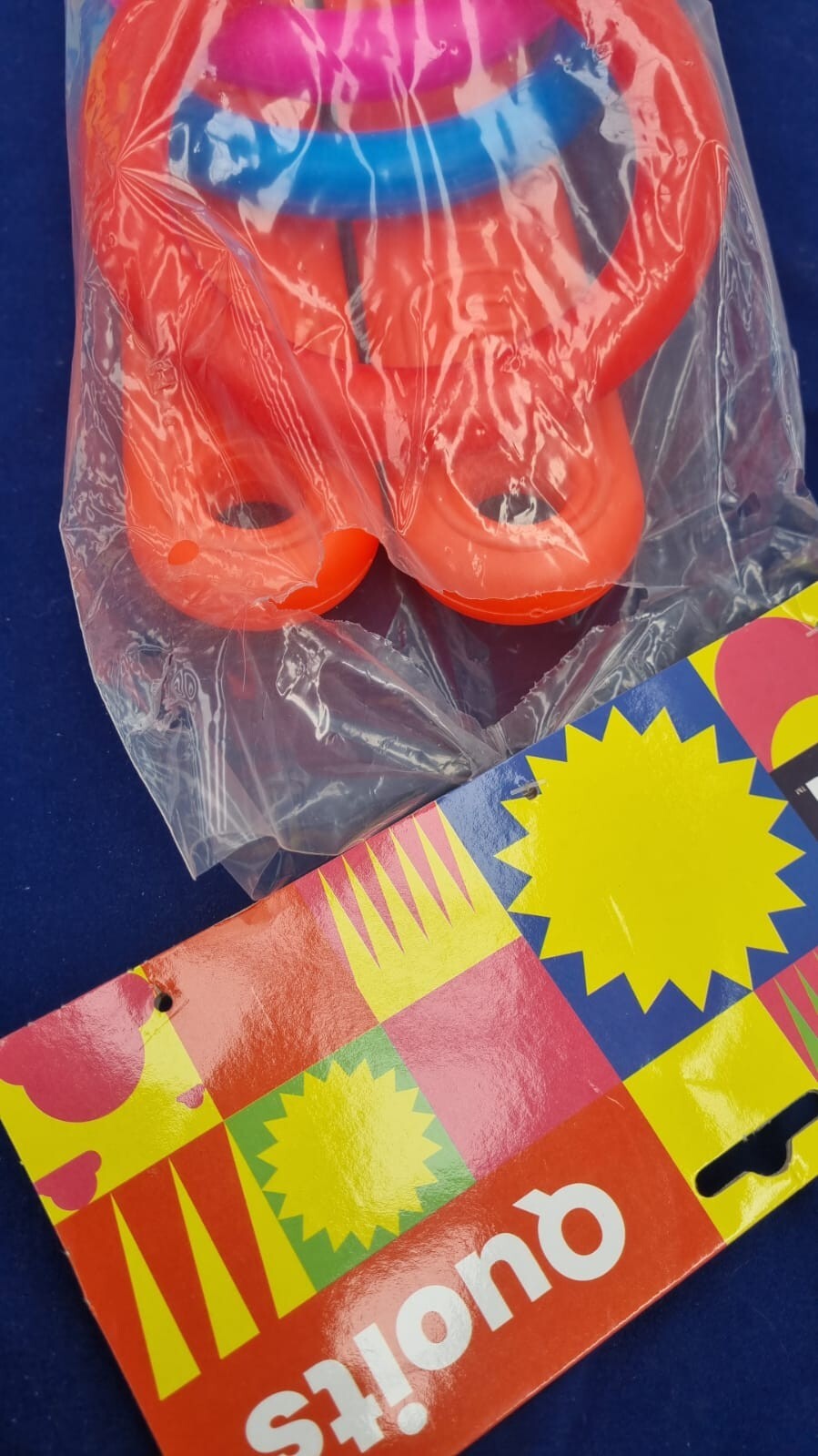 Quoits Set, Plastic Ring Toss Game for Kids, Outdoor (package damagrd)