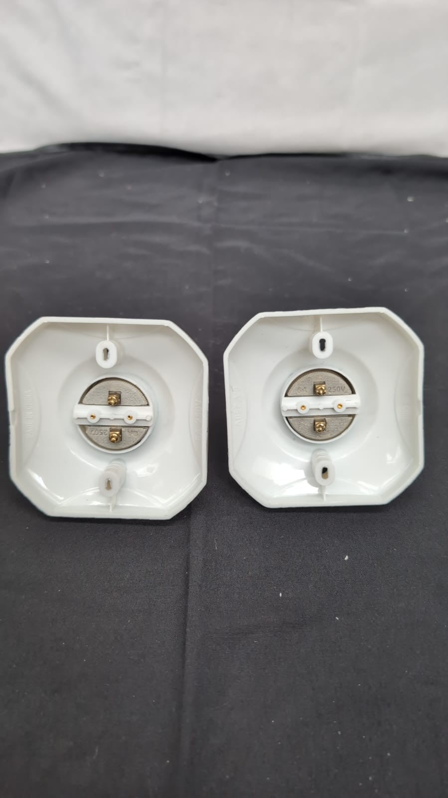 E27 Lamp Holder 2 Packs (No fixings included)