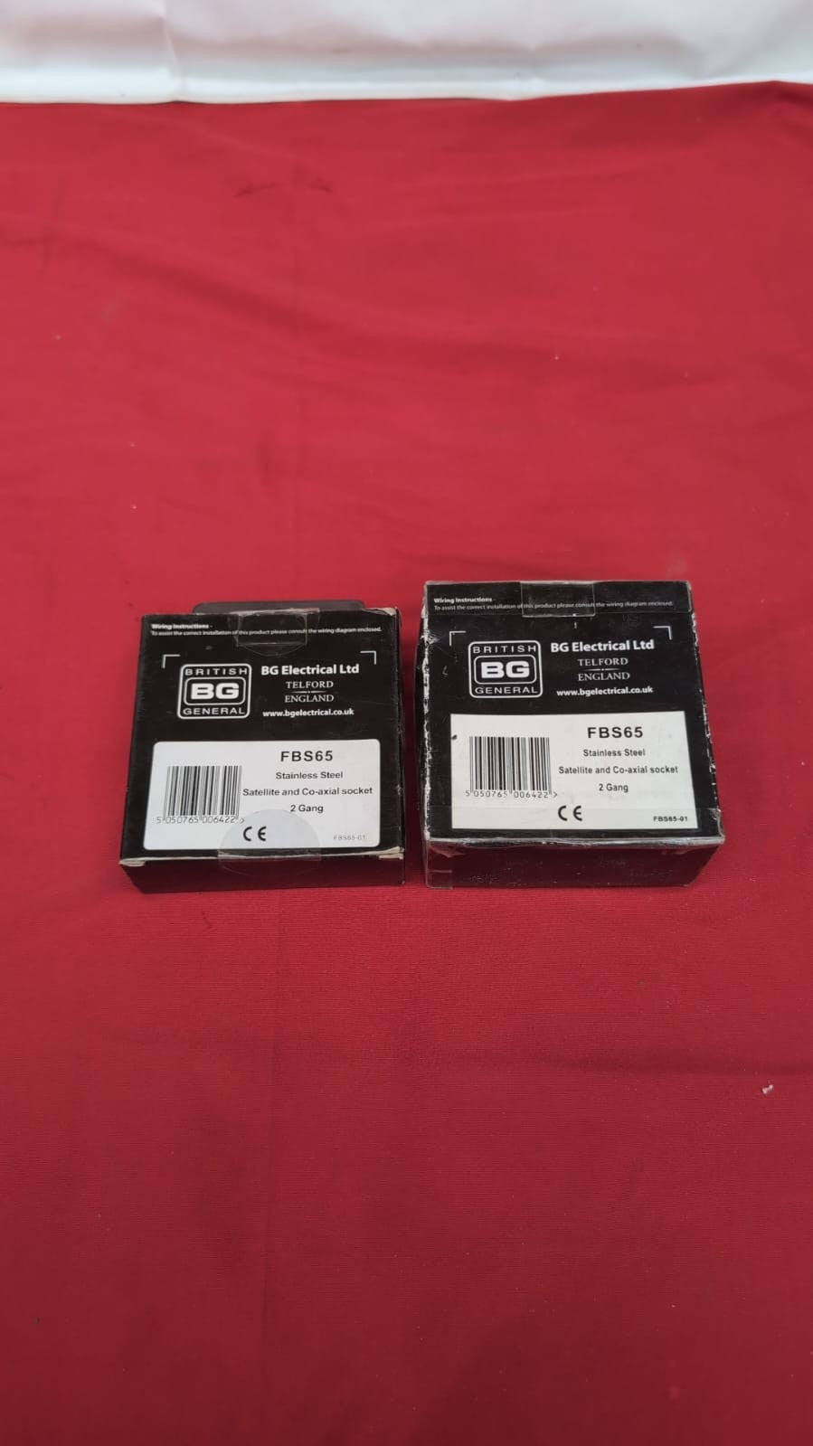 FBS65 Nexus Steel Screwless Flat Plate Twin Socket (BOX DAMAGED 2 PACK)