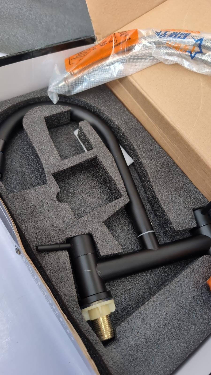 Kitchen Sink Mixer Tap, 2 Hole Bridge Mixer Taps with 2 Function Aerator(USED)