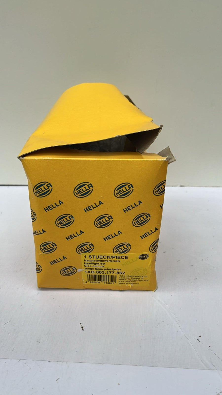 HELLA 1AB 003 177-862 Headlight (BOX DAMAGED)