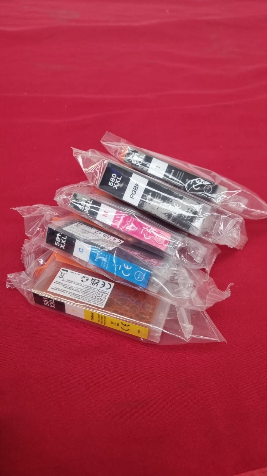 580 & 581 XXL Ink Cartridges Compatible for Canon (box damaged)