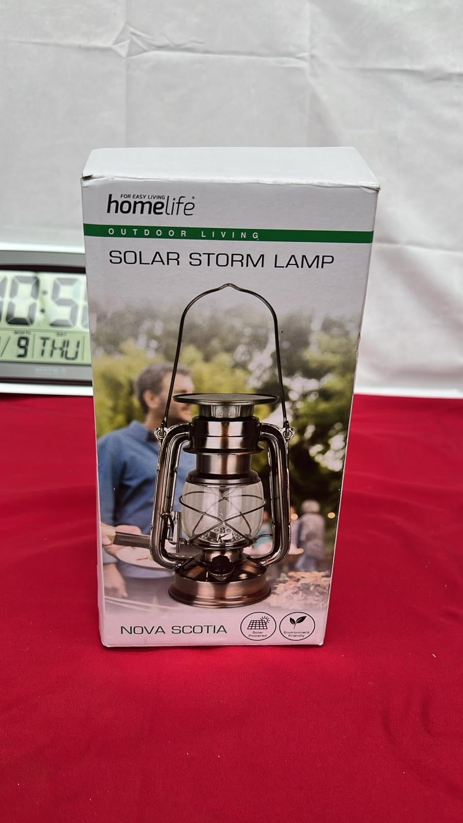 HomeLife Nova Scotia Solar LED Storm Lamp with 15 Bright LED's / Carry Handle