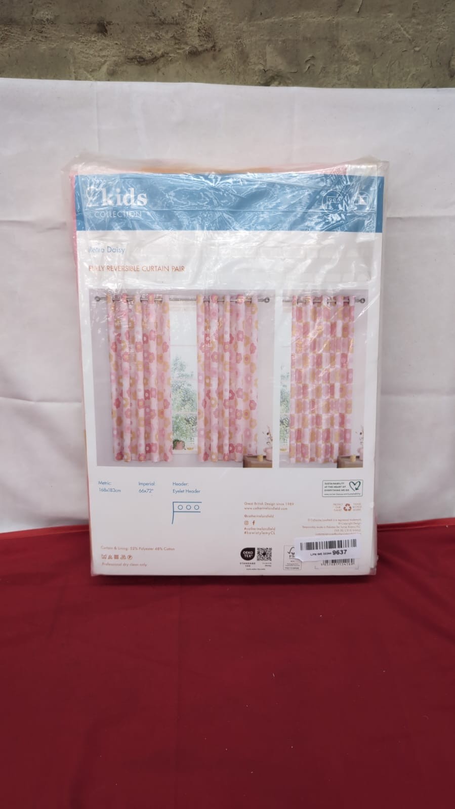 Catherine Lansfield Retro Daisy 66x72" Fully Reversible Eyelet (pack damaged)