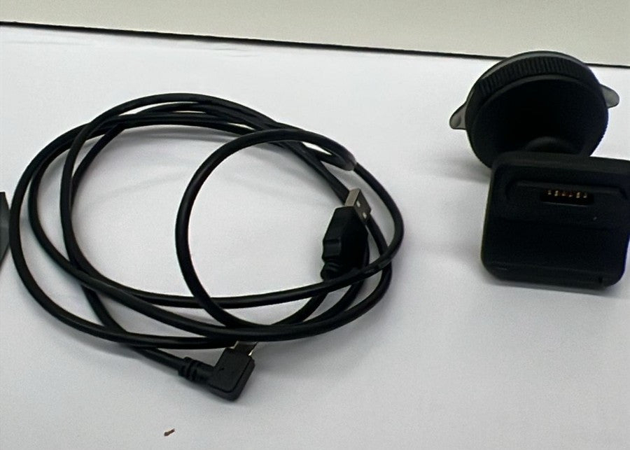 Tom Tom Car Charger and USB Cable and mount for version 6