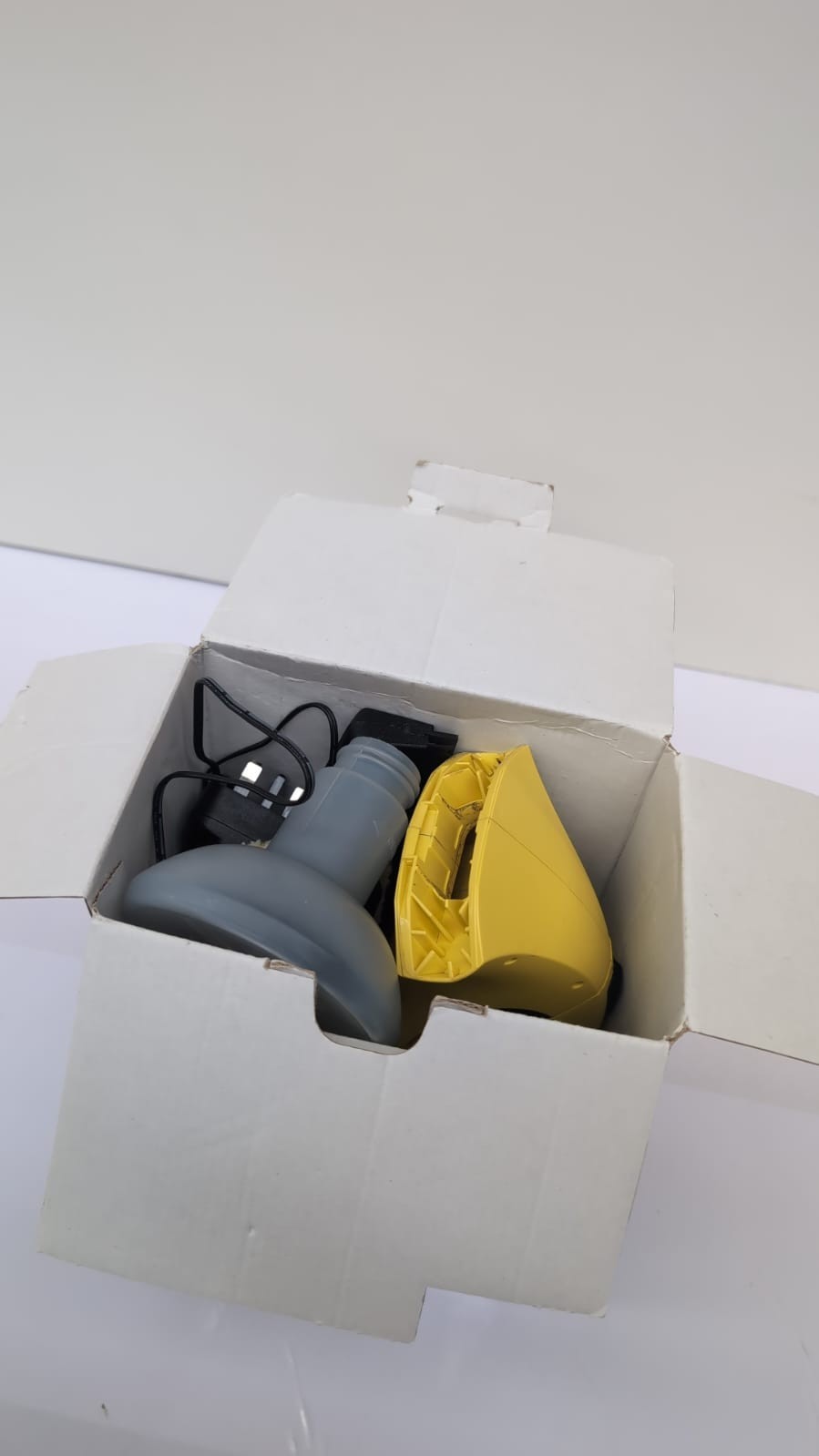 Kärcher WV 2 Plus Window Vac,Yellow(USED)