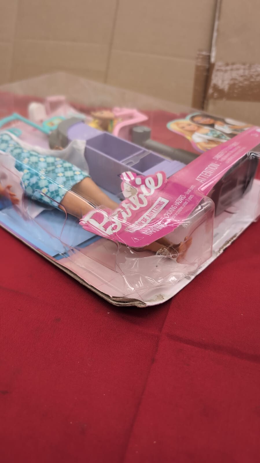 Barbie Careers Dentist Doll and Playset with Accessories(PACKAGING DAMAGED)