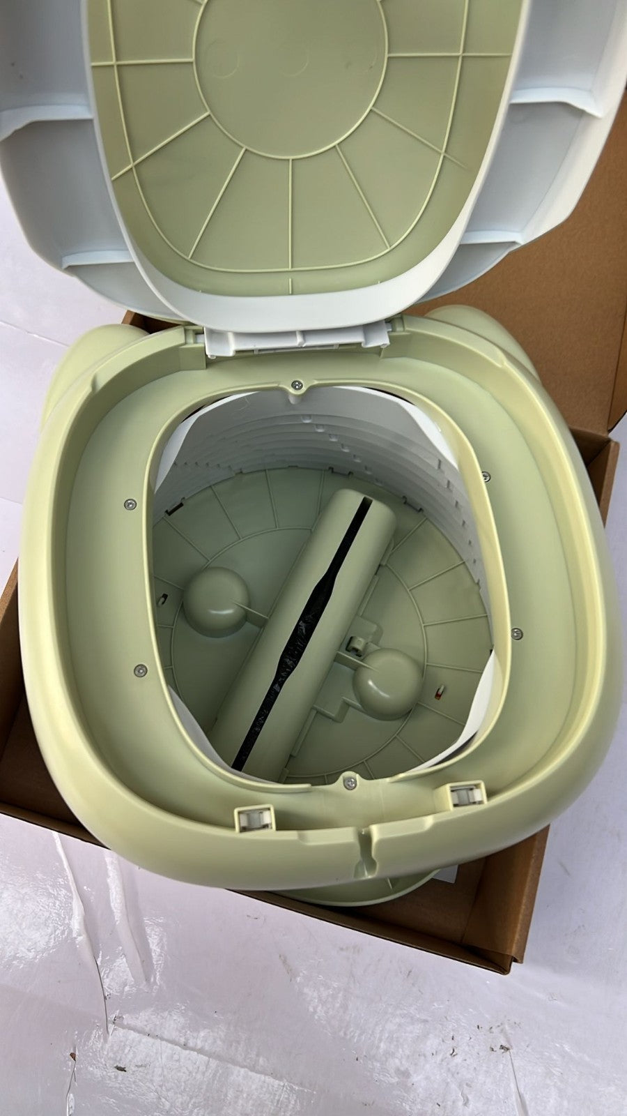 Travel Potty for Toddlers, Yeelua Reusable Potty Training Toilet Seat