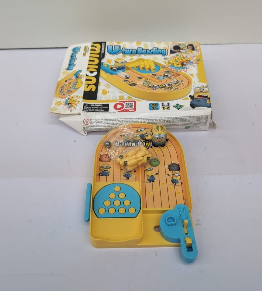 Minions U-Turn Bowling, Epoch Games 7518 (BOX DAMAGED)