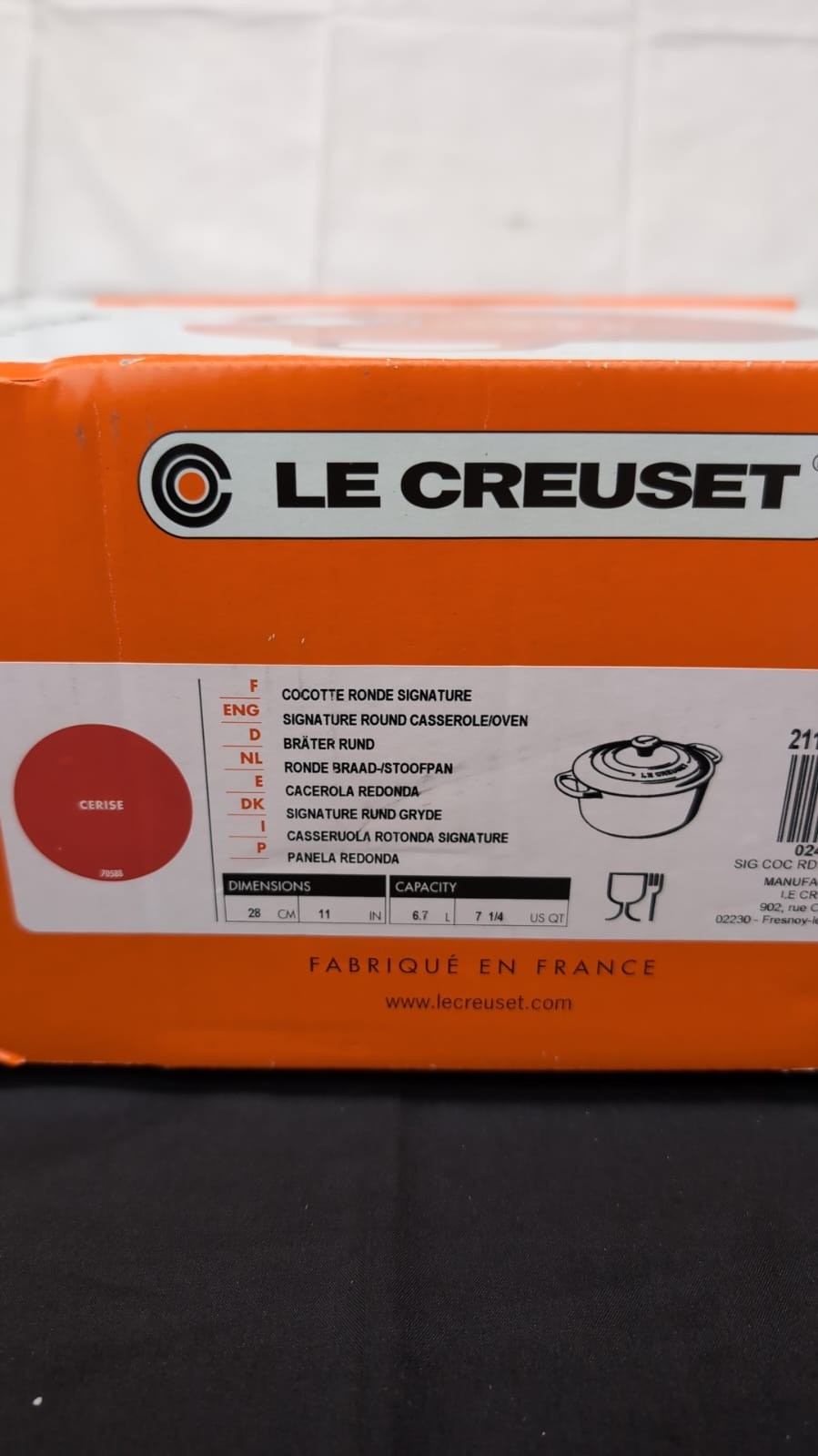Le Creuset Signature Enamelled Cast IronCasserole Dish ,28cm(light rust on lid)