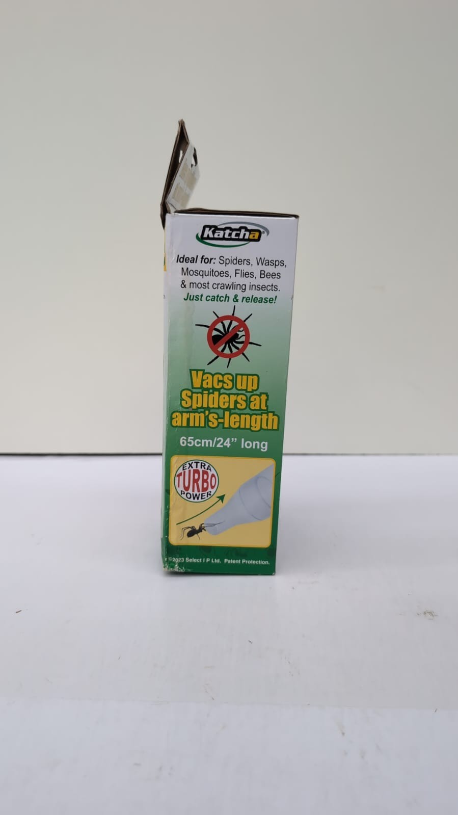 Katcha Bug Buster Spider Vacuum Blue! (BOX SLIGHTLY DAMAGED)