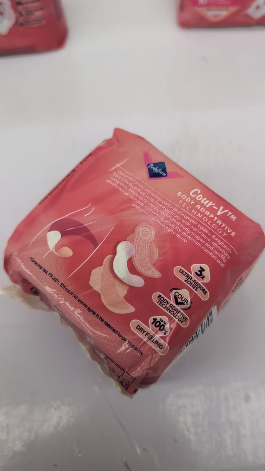 Body Form 10 Ultra Sanitary Towels with Wings Pack of 4,Regular Flow Cour-V