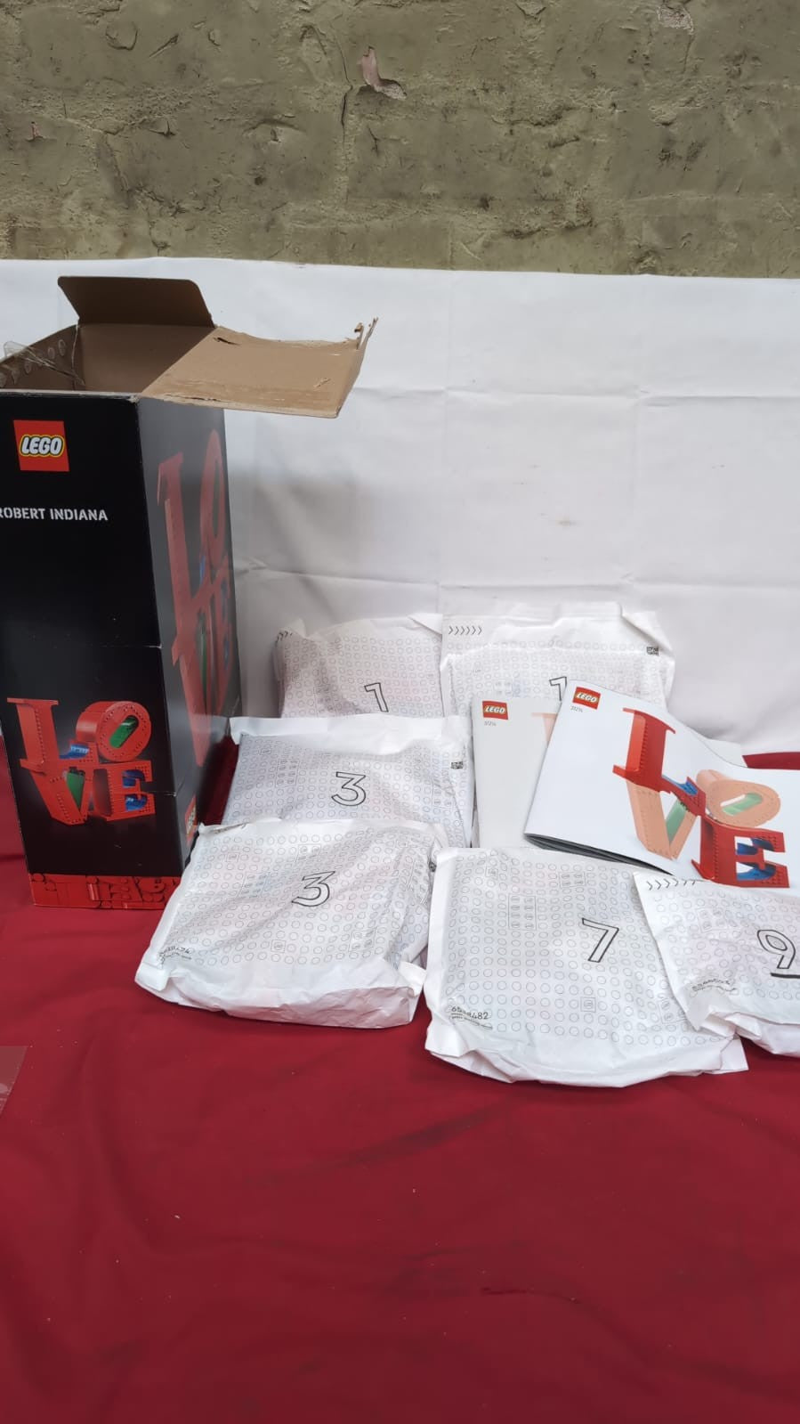 LEGO Art LOVE Building (assorted spare parts, missing bag 2, 4, 5, 8.)