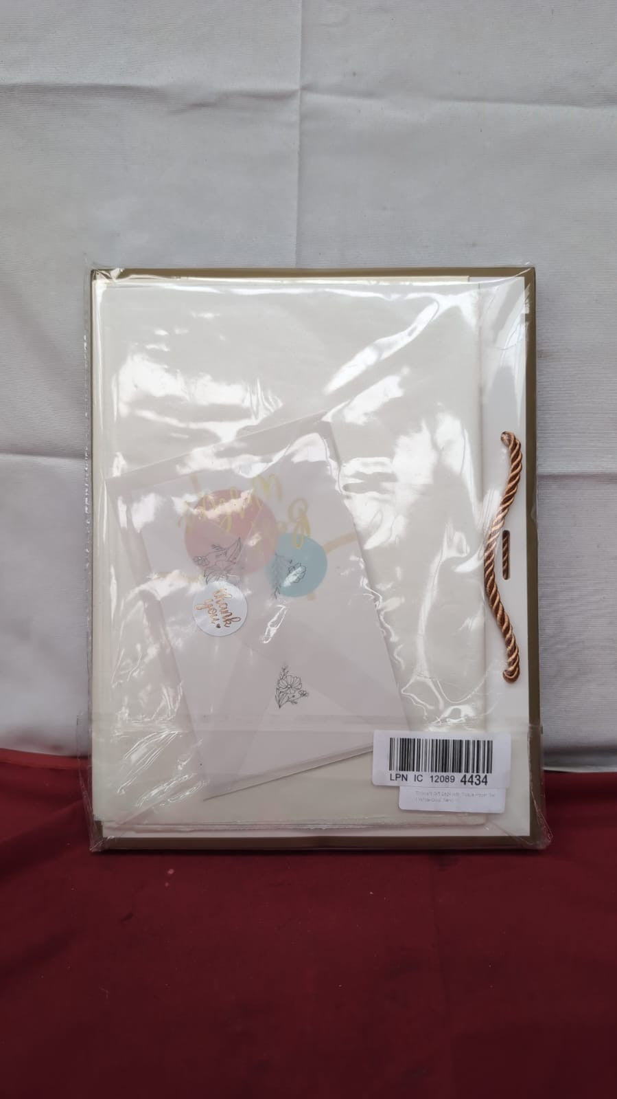 Gift Bags with Tissue Paper,White/Gold (3pack)