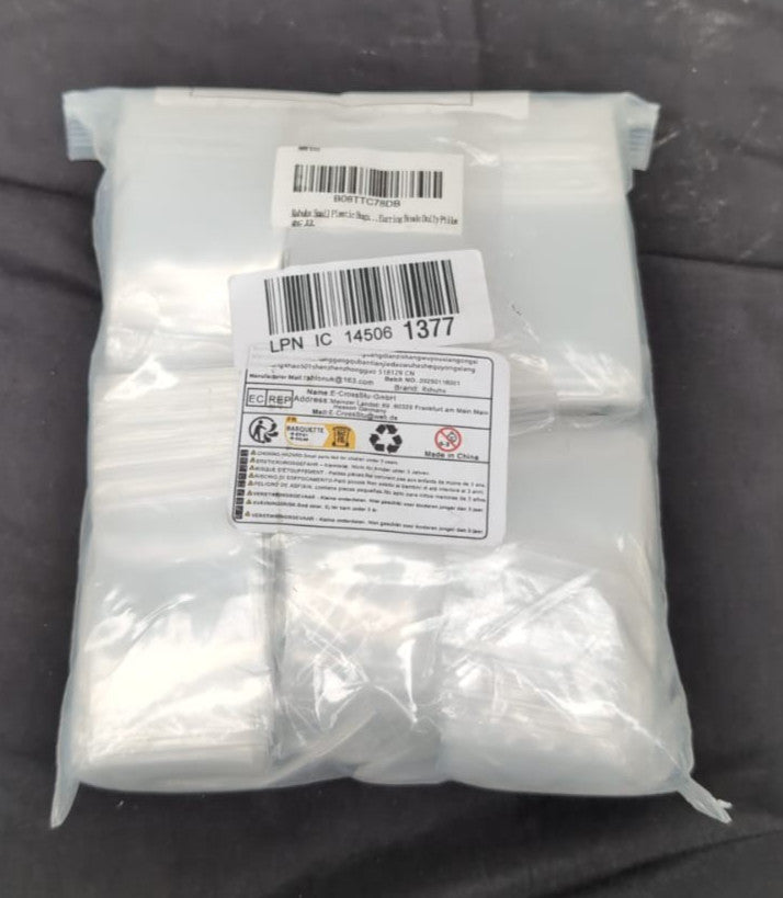 Small Plastic Bags (approx. 300 pack)