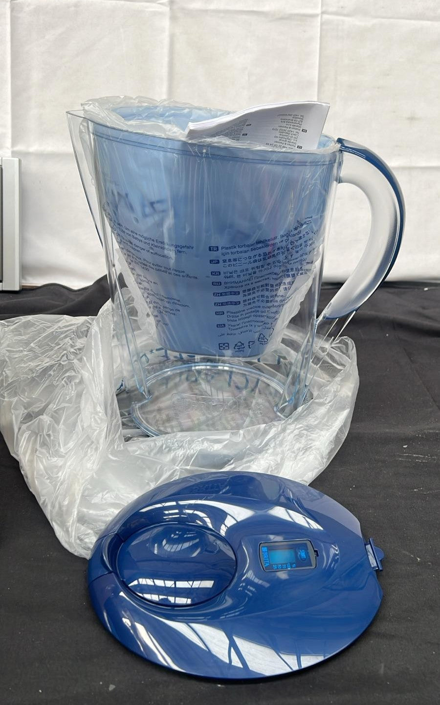 BRITA Marella XL Water Filter Jug Blue 3.5L (slight scuff on lid,NO FILTER)