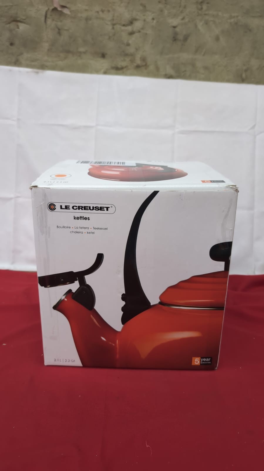 Traditional StoveTop Kettle w/Whistle, 2.1L(paint blemish/ lid  handle scuffed)