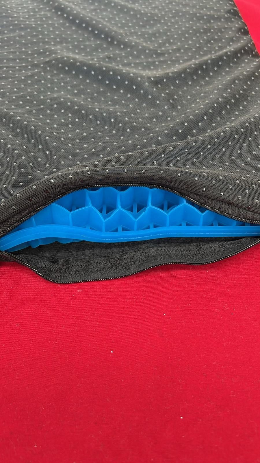 Gel Seat Cushion For Long Sitting With Non-Slip Covers 40x34cm