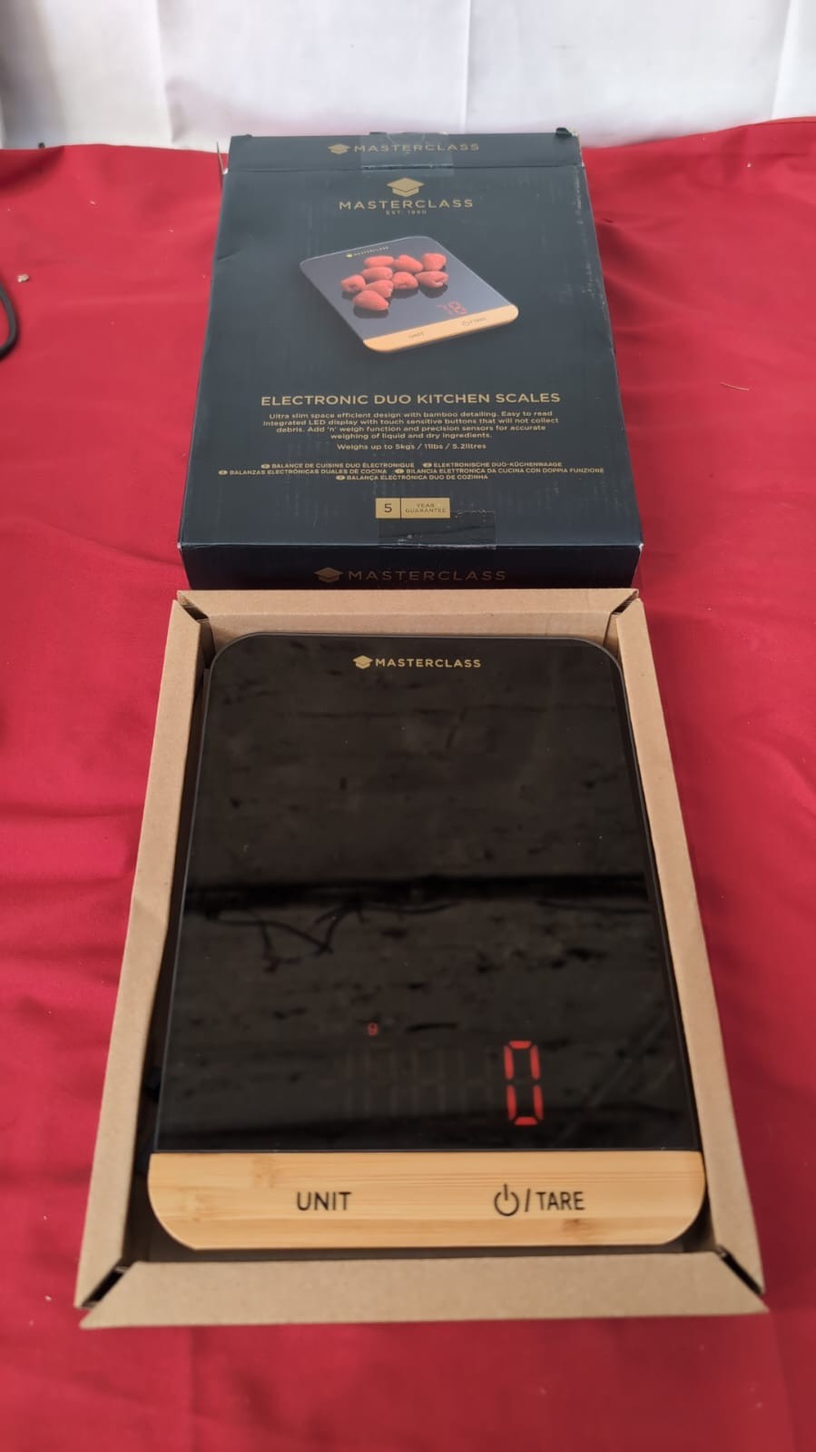 MasterClass Compact Digital Kitchen Scales 5kg, Plastic / Bamboo(box damaged)