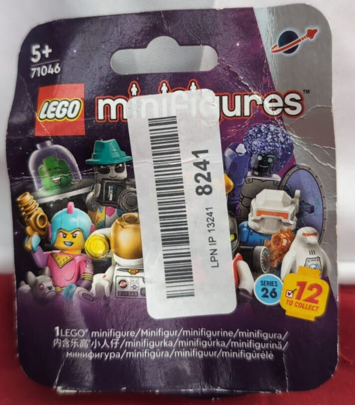 LEGO Minifigures Series 26 Space, Collectible Role-Play Toys (packaging damaged)