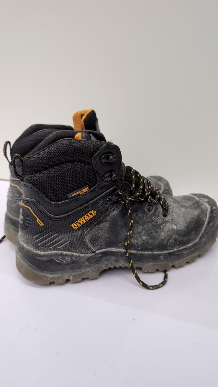 DeWalt Newark Waterproof Safety Boots,Black,10UK(USED)