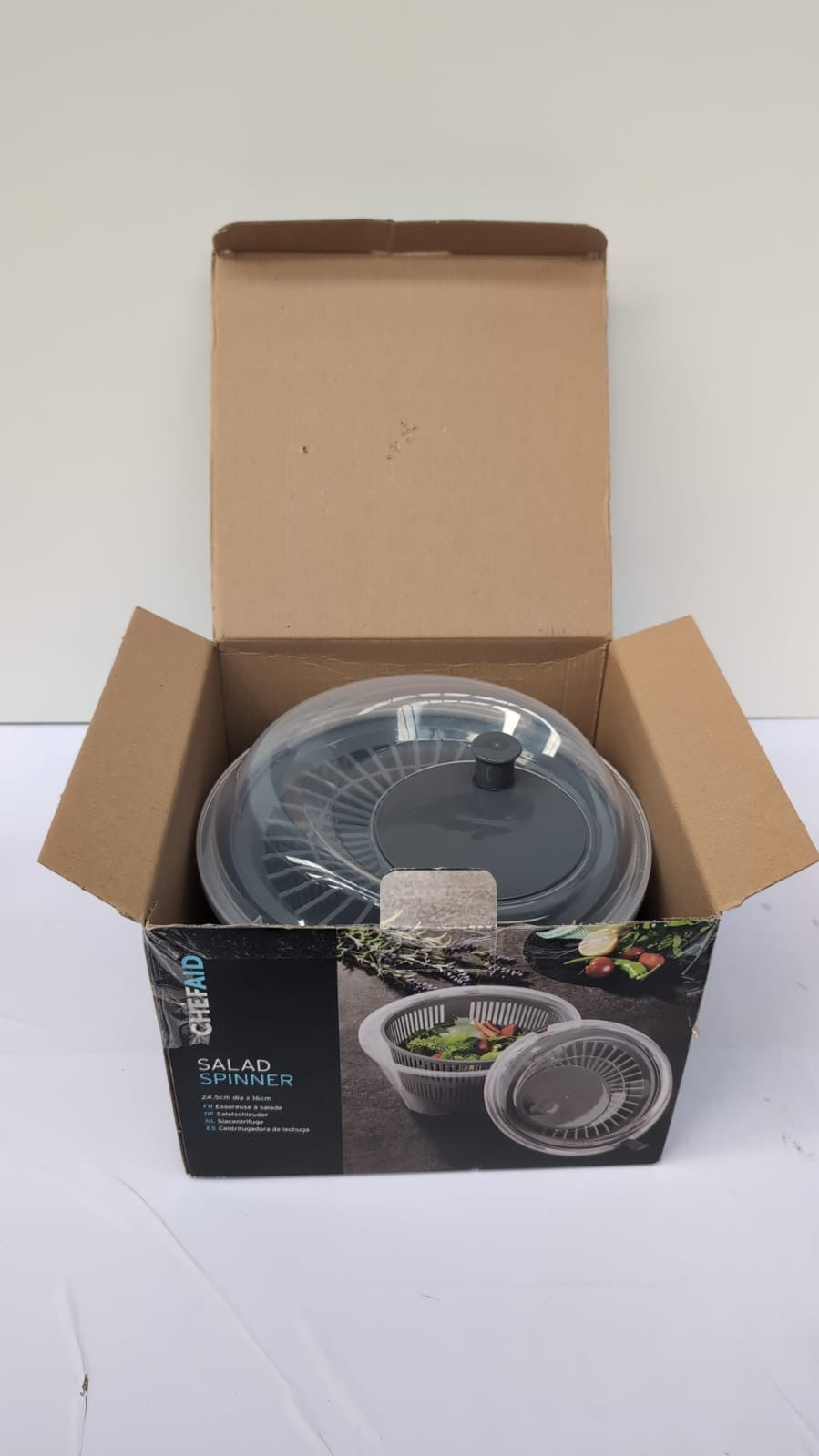 Chef Aid Clear Plastic Salad Spinner & Vegetable Dryer,4.4 L(box slight damaged)