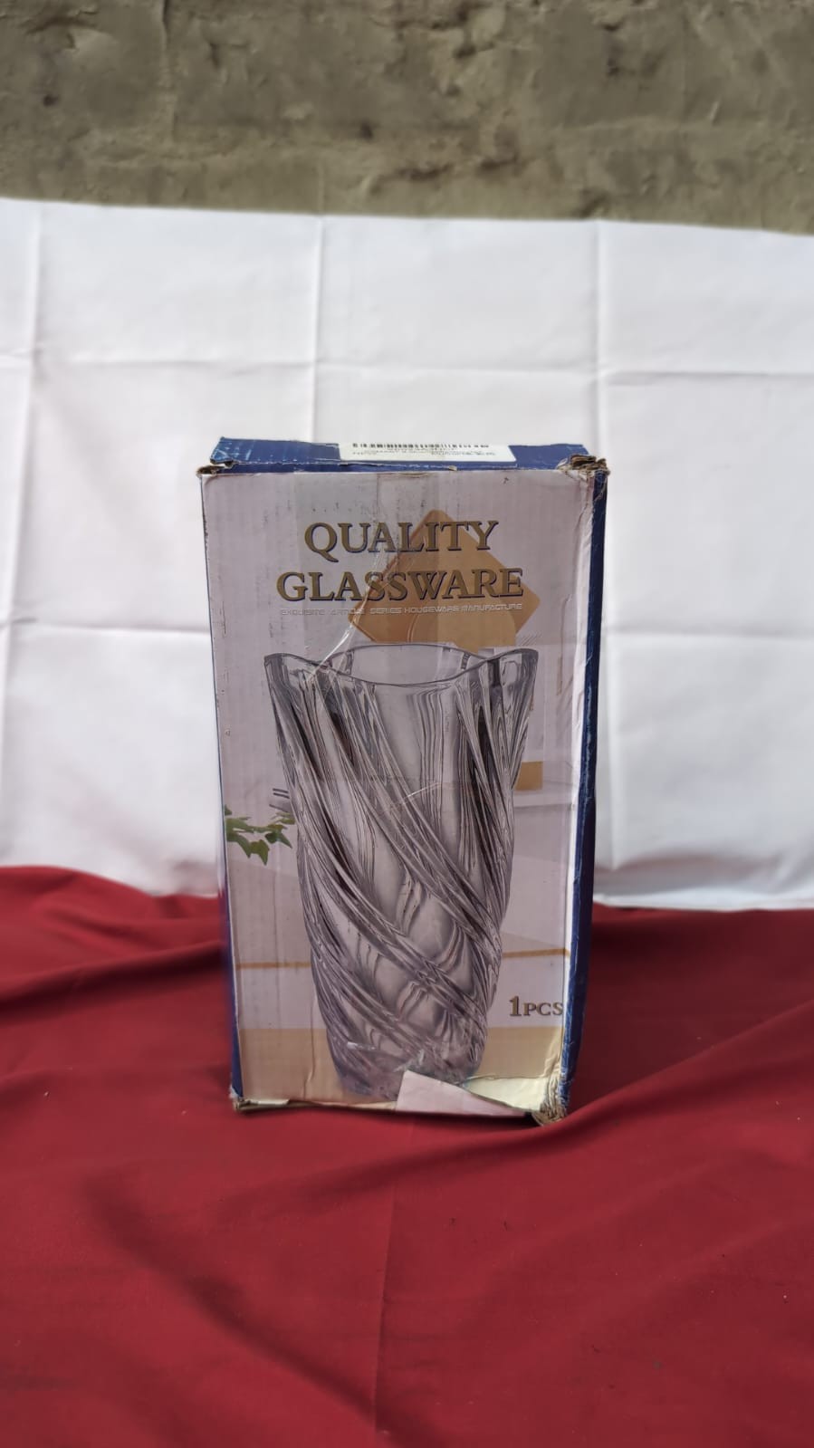 Unbreakable Flower Glass Vase 3.5lb 9.5inch Sparkle Bohemian (box damaged)