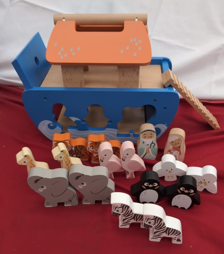 Le Toy Van Wooden Noah's Ark Shape Sorter