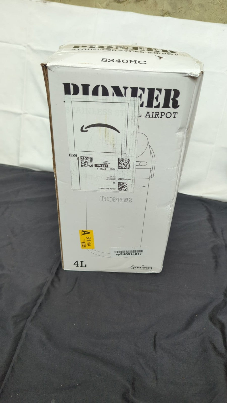 Pioneer Flasks Stainless Steel Lift and Pump Airpot Hot Cold Water(box damaged)