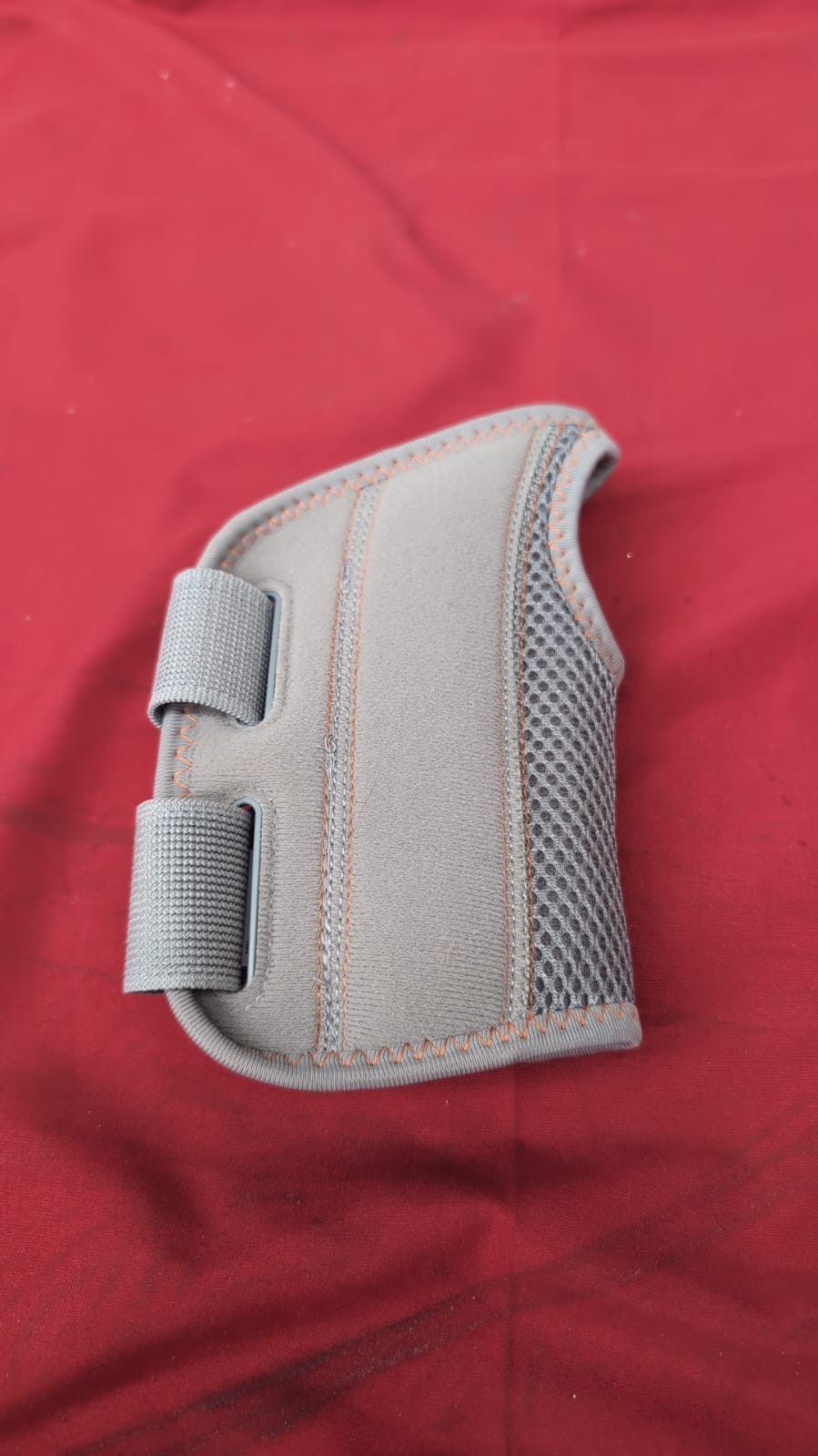 CURECARE Carpal Tunnel Wrist Splint, Adjustable Left Hand-Gray  (no packaging)