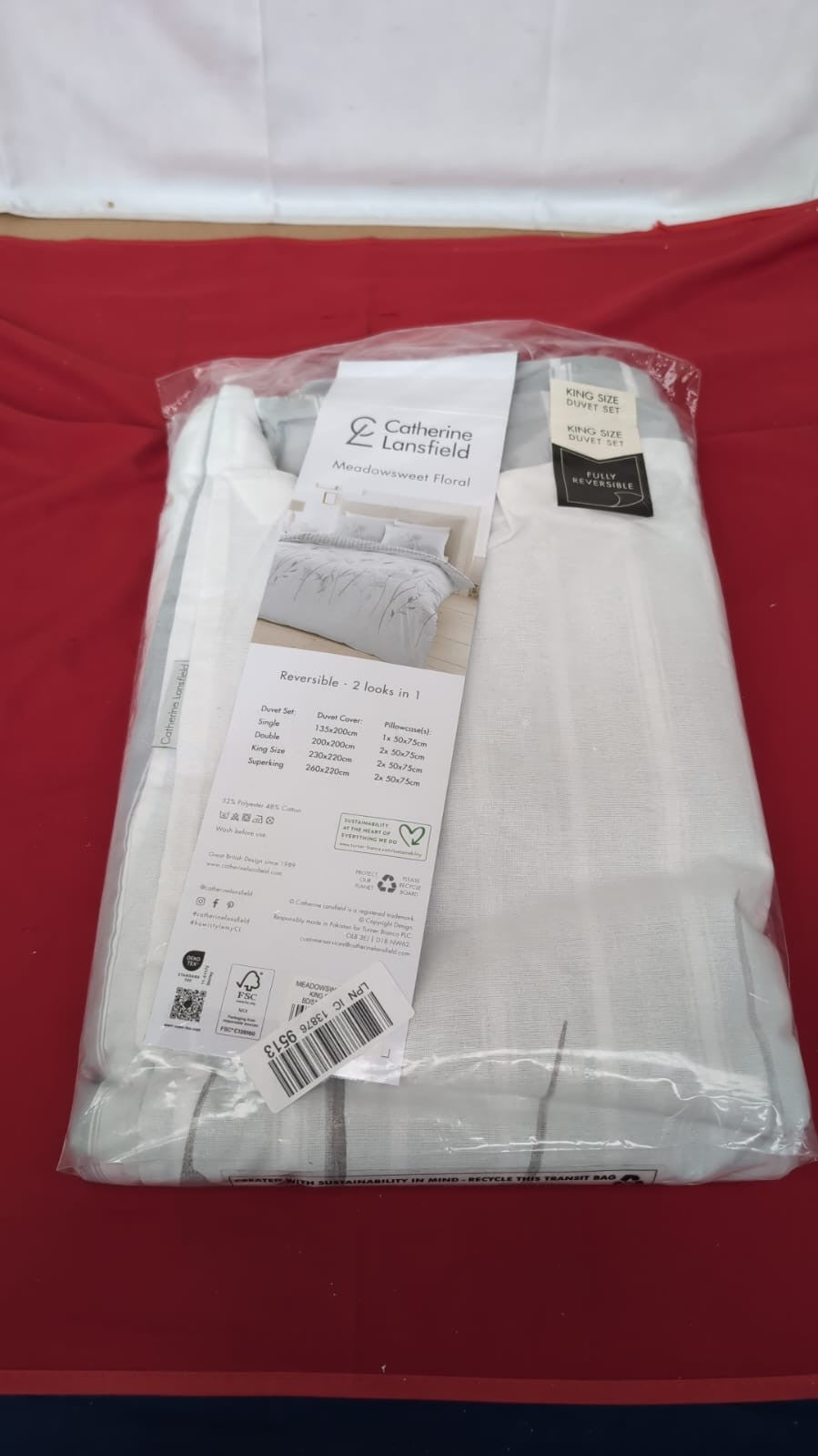 Meadowsweet Floral Reversible King Duvet Cover Set (packaging damaged)