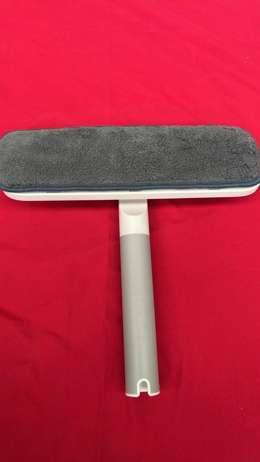 Joseph Joseph CleanTech 2-in-1 Glass Cleaning Squeegee with Microfibre Pad