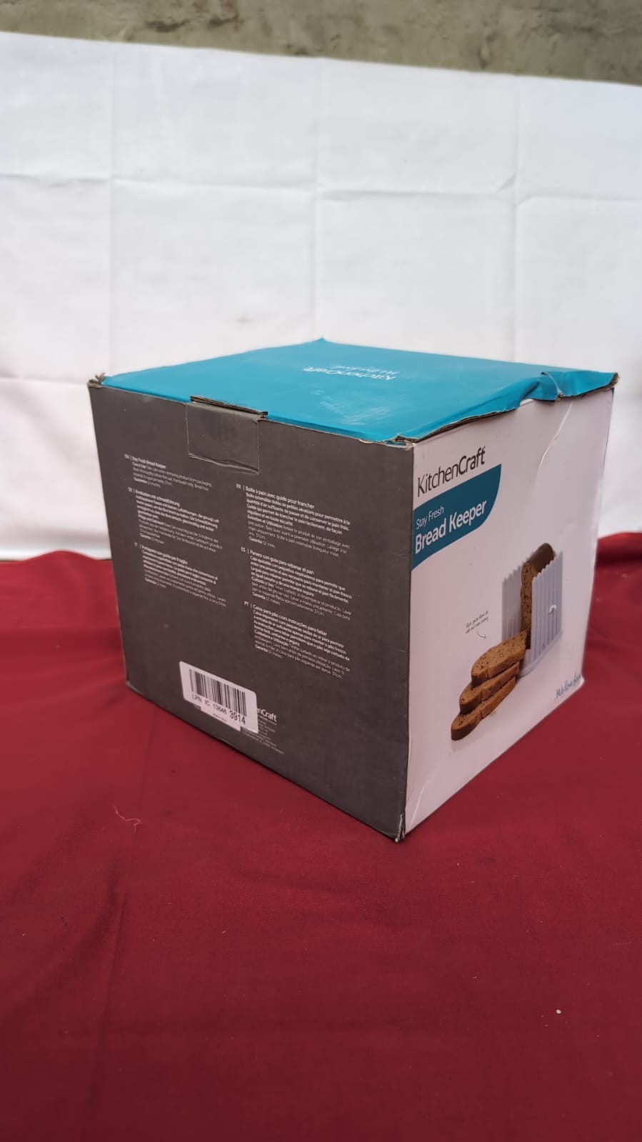 KitchenCraft Stay Fresh Bread Bin with Bread Slicer Guide(BOX DAMAGED)