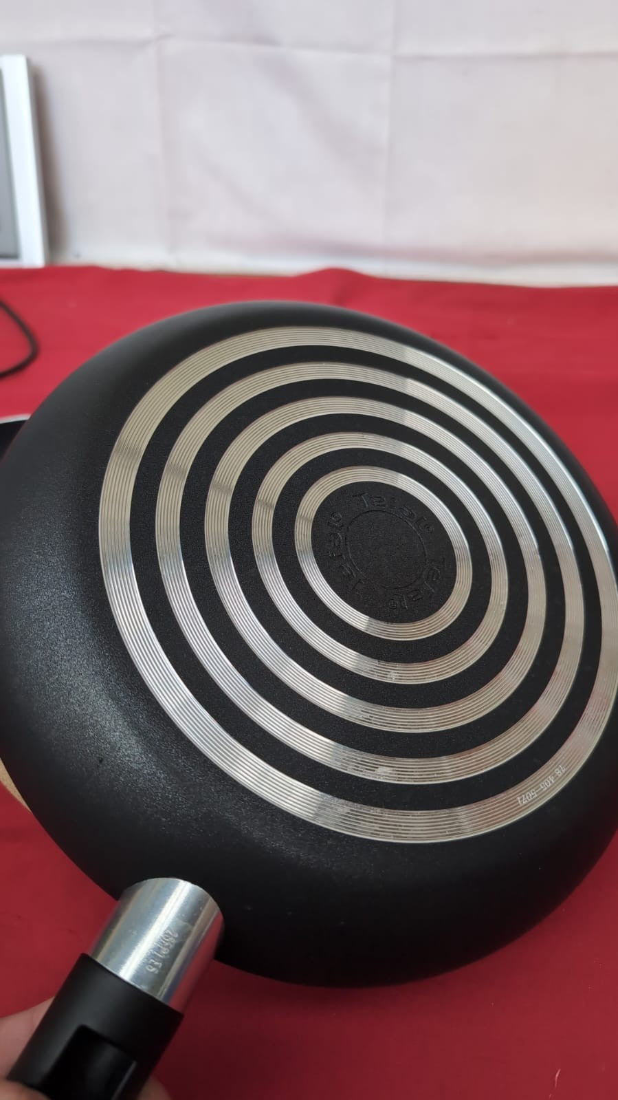 Tefal  Twin Frying Pan Set, 19/27cm Non-Stick  Cookware,( no original packaging)