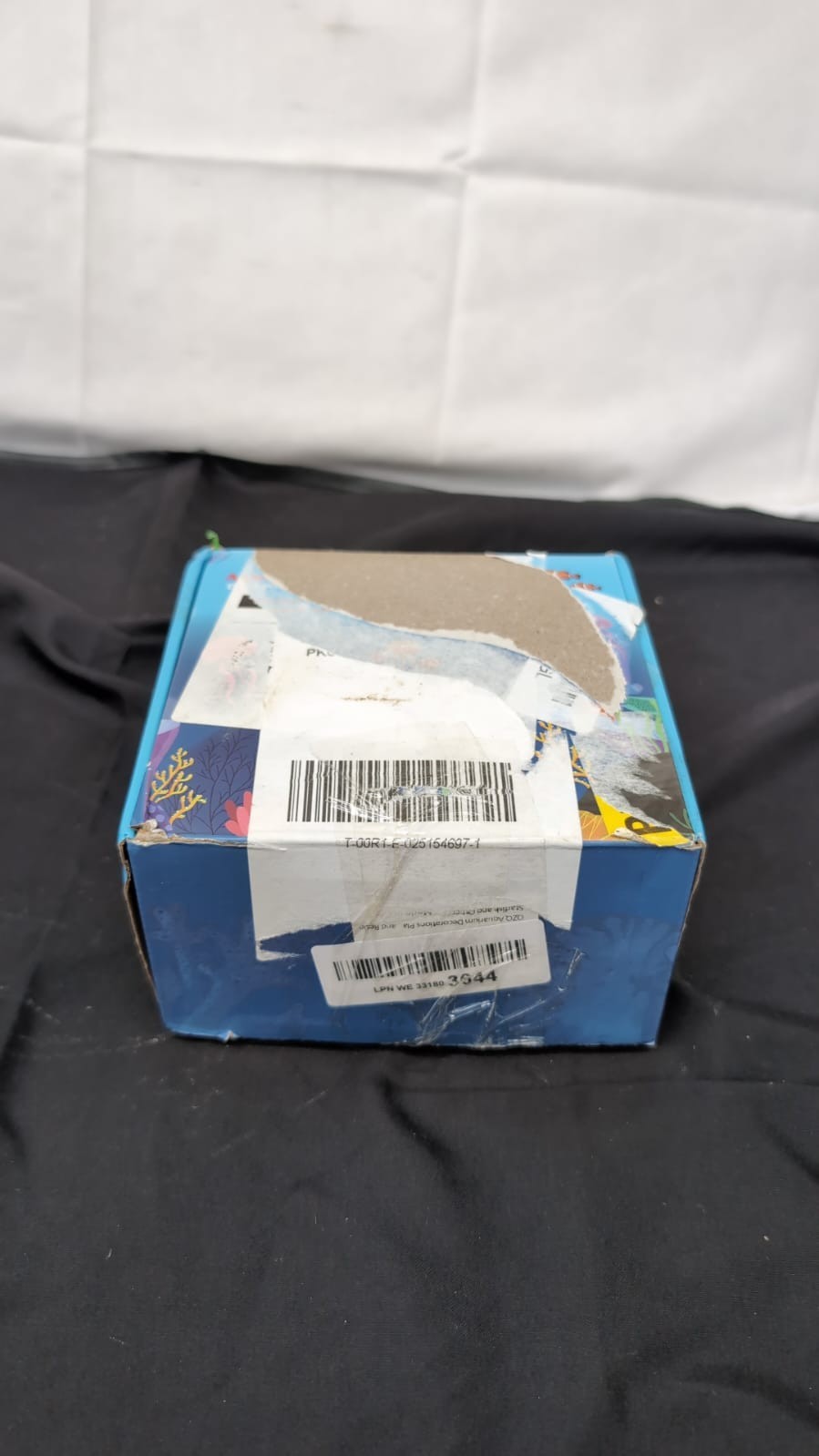 Auarium Ornaments Fish Tank Decor plants with Resin Cave Rock (BOX DAMAGED)