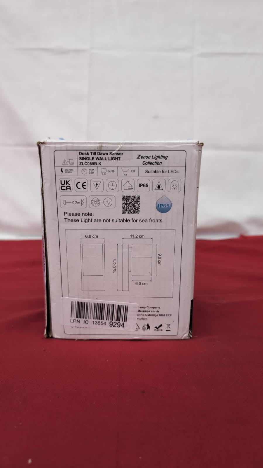 Long Life LampBlack Outdoor Wall Light Dusk Till Dawn Sensor   (box damaged)