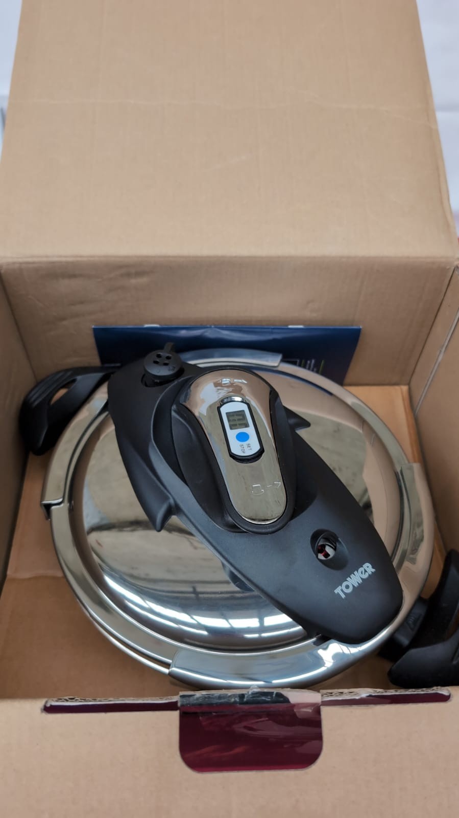 Tower  One-Touch Ultima Pressure Cooker with Detachable 60-Minute Timer, (USED)