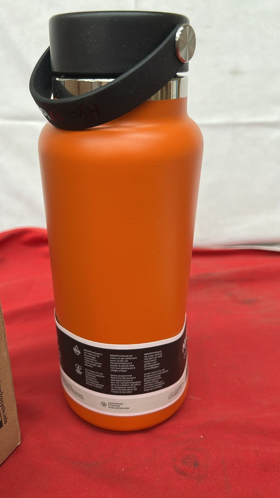 Hydro Flask WaterBottle 946 ml (32 oz) - Vacuum Insulated Stainless Steel (Dent)