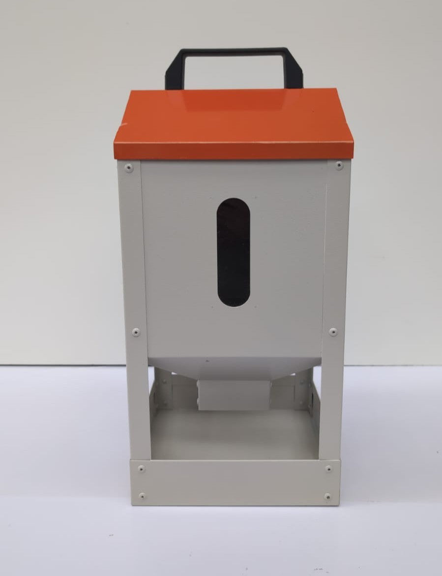 Chicken Feeder, Open Automatic Poultry Feeder,  40 x 20cm(slightly scuffed)