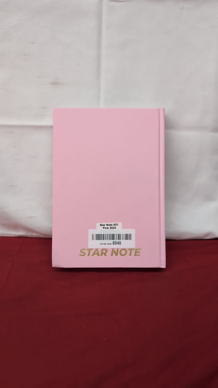 Star Note 2025 A4 Week to View Academic Diary School Planner (cover scuffed)