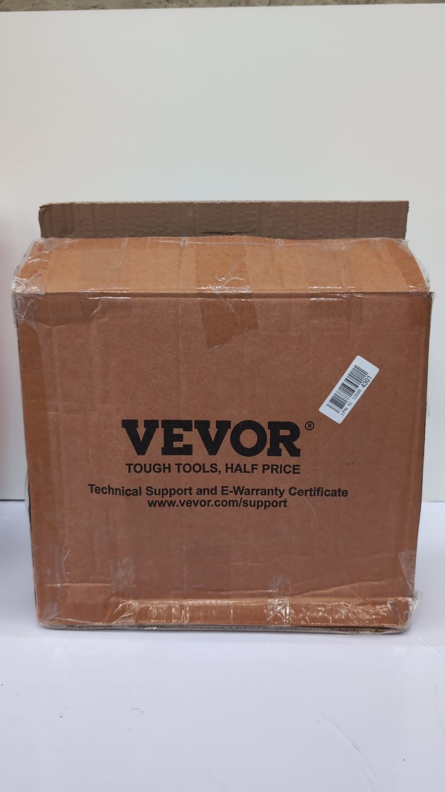 VEVOR Shower Chair 360 Degree Rotating, Adjustable Height (box slightly damged)