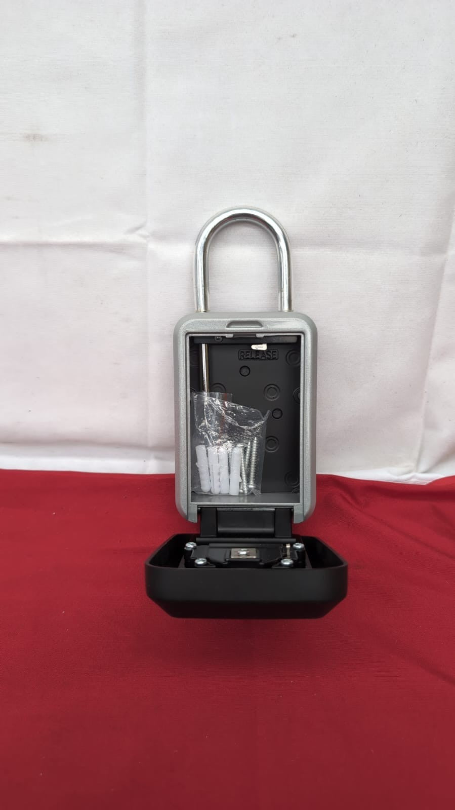 Key Safe Padlock with Shackle, 4-Digit Combination Code Lockbox for Keys Outdoor