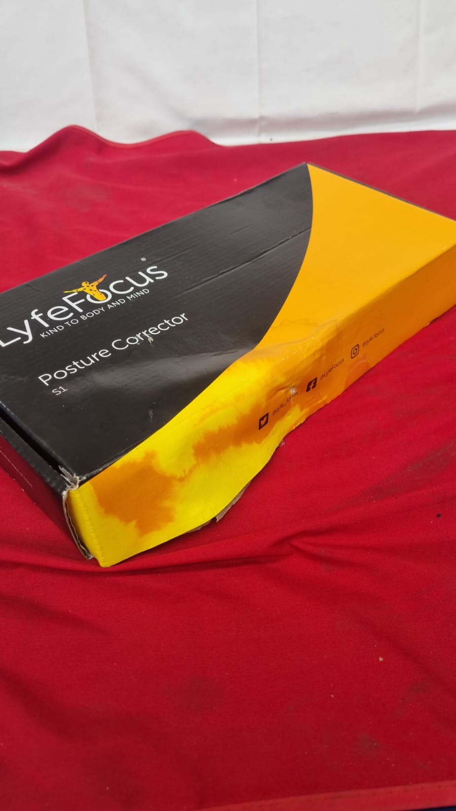 LyfeFocus S1 Premium Breathable Back Posture Corrector (package damaged)