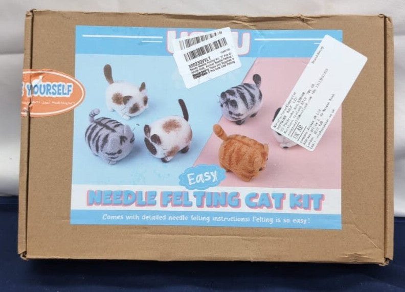 Needle Felting Starter Kit, Wool Roving Set and Tool, (box damaged)