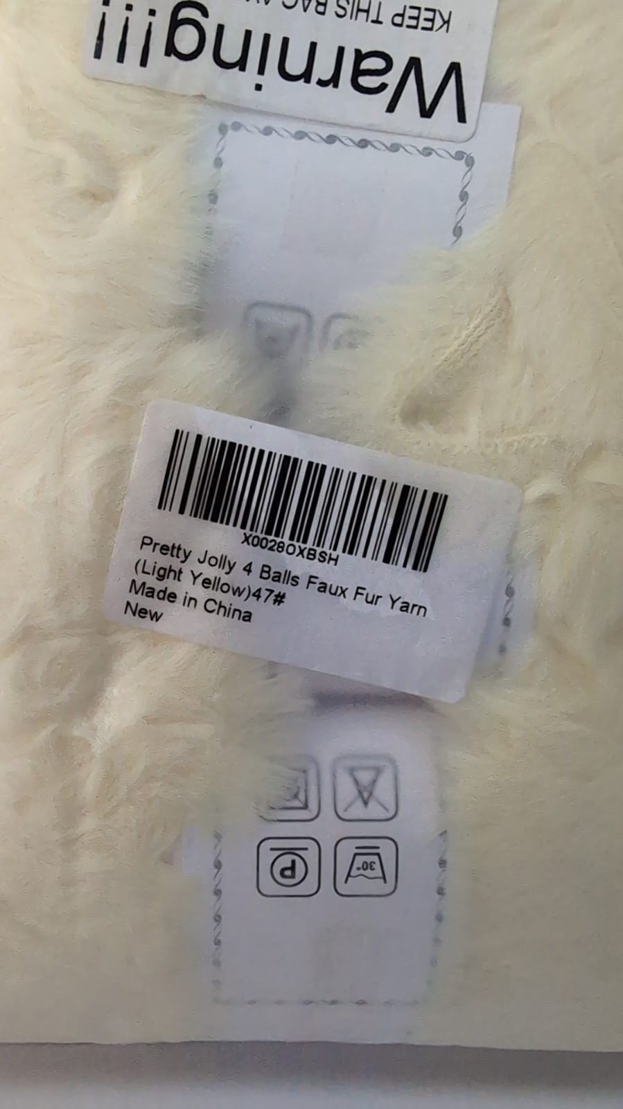 Pretty Jolly 4 Balls Faux Fur Super Soft Chunky Fluffy Yarn