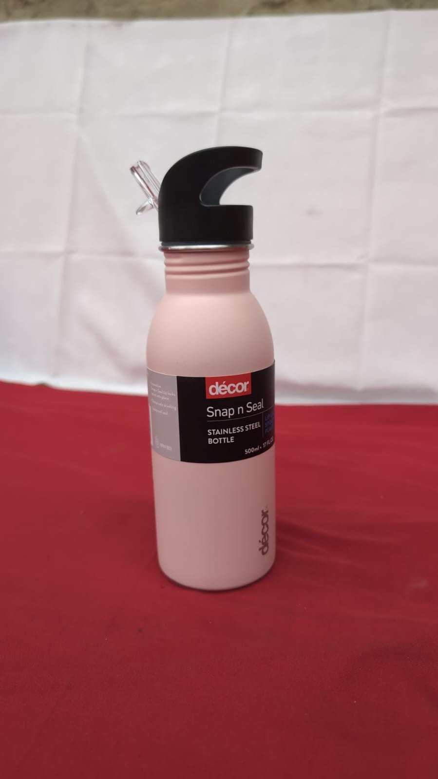 Décor Snap n Seal 500ml Stainless Steel Water Bottle( small scuff on bottom)