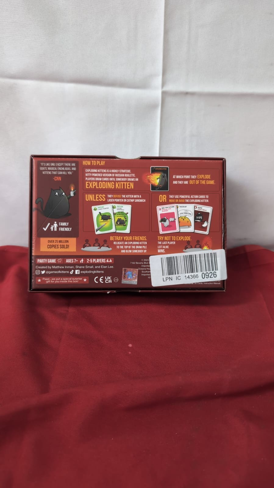 Exploding Kittens Original Edition Hilarious Game Night (box slightly scuffed)