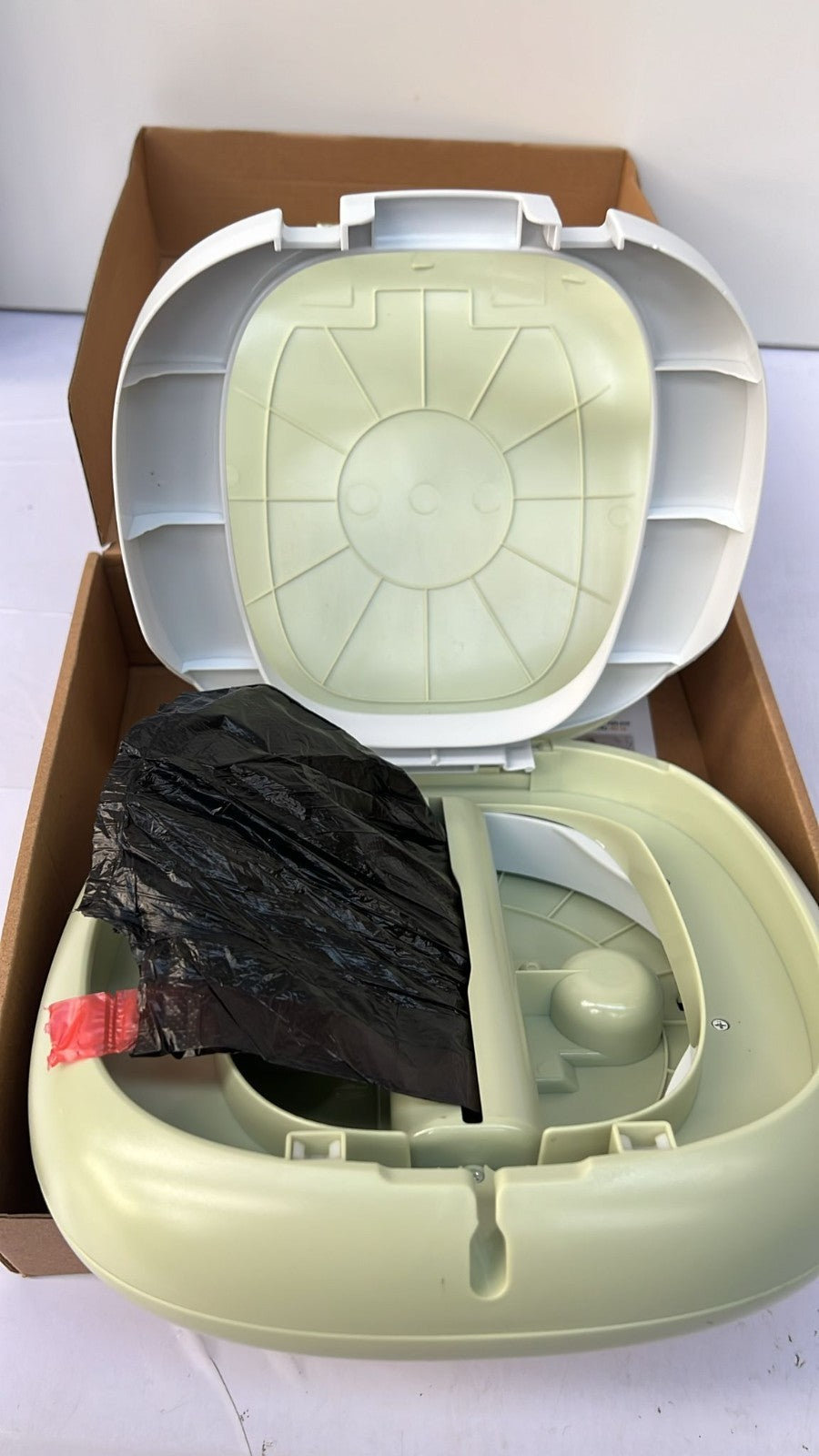 Travel Potty for Toddlers, Yeelua Reusable Potty Training Toilet Seat