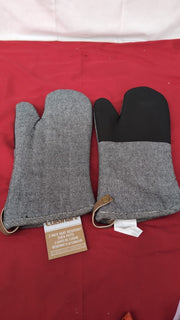 Cuisinart Neoprene Grey Oven Gloves Set of 2 Oven Mitts (small cut  both gloves)