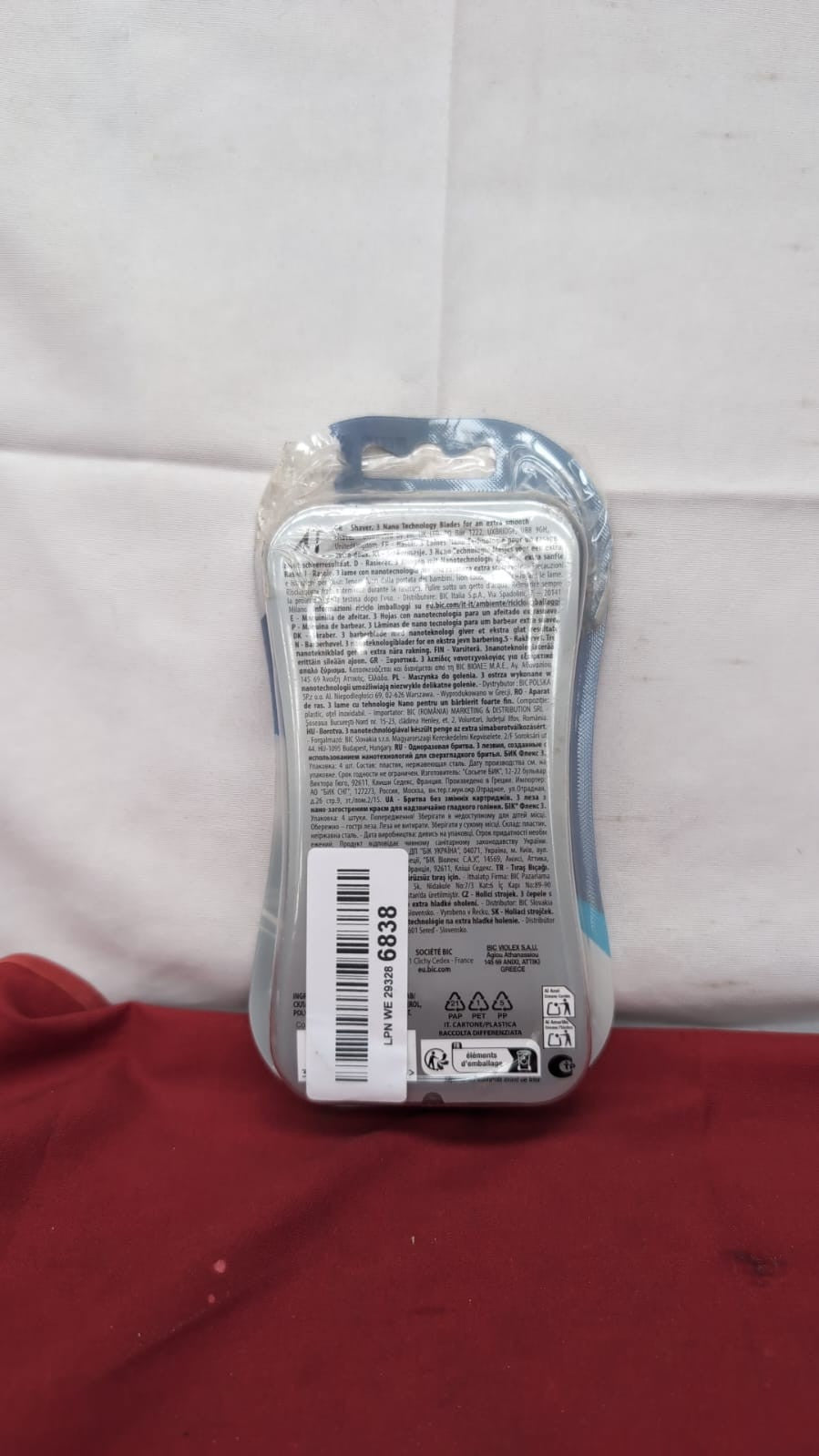 BIC Flex 3, Triple Blade Razor Blades for Men, 4pcs (packaging damaged)